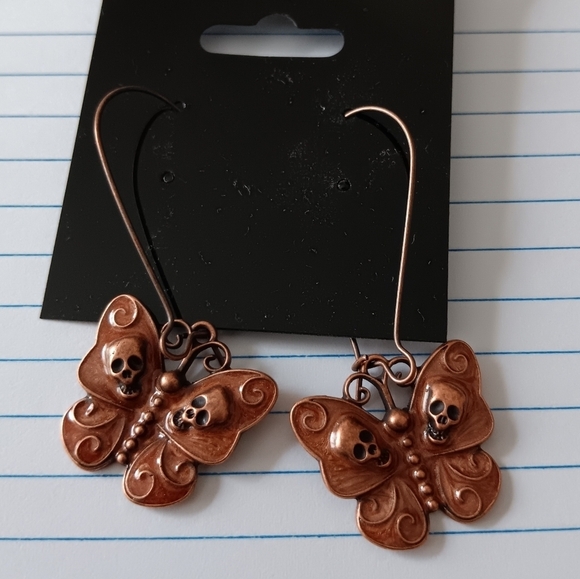 Jewelry - Ferrendo Skull Dangle Earrings